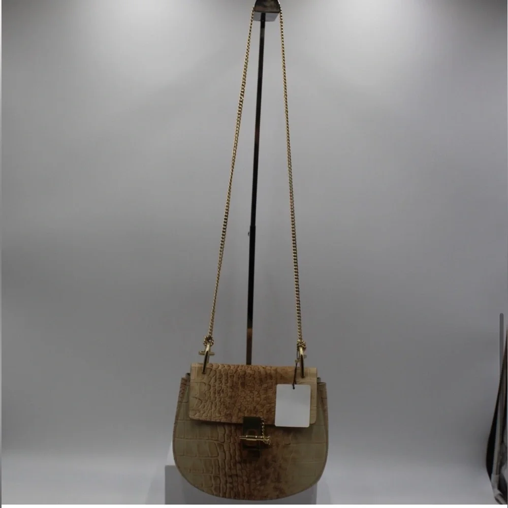 CHLOÉ Drew embossed crossbody bag - Picture 8 of 17